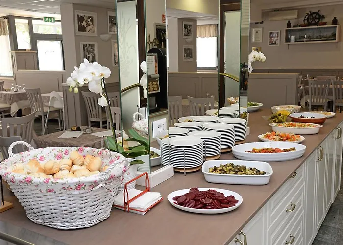 酒店 Al Ragno 切塞纳蒂科